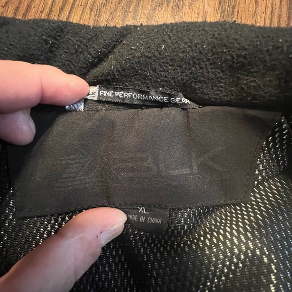 Heavy  warm winter coat! - Picture 4 of 4